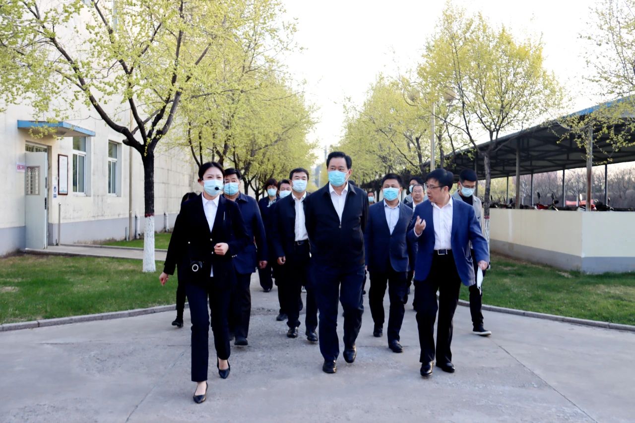 省总工会主席王晓东莅临JXF吉祥坊老酒集团考察调研